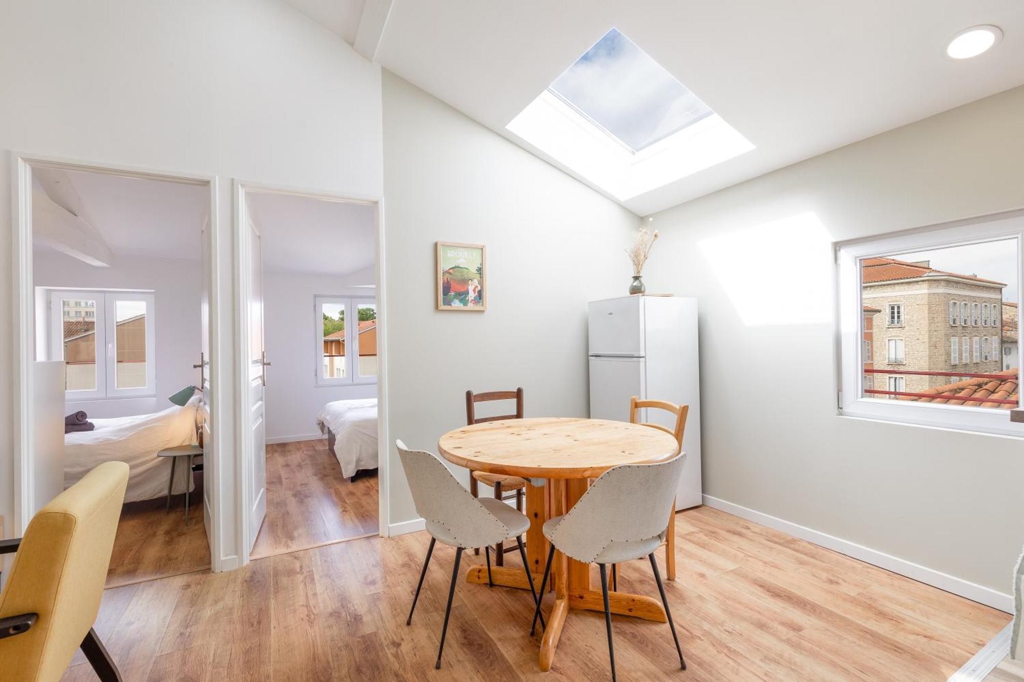 Appartement Climatise 2 Chambres Villefranche-sur-Saone Bagian luar foto